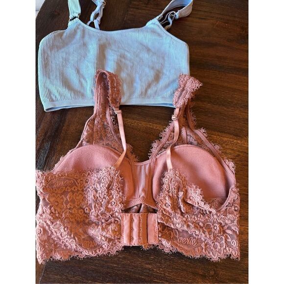Set of 2 Aerie bralettes - Picture 2 of 9